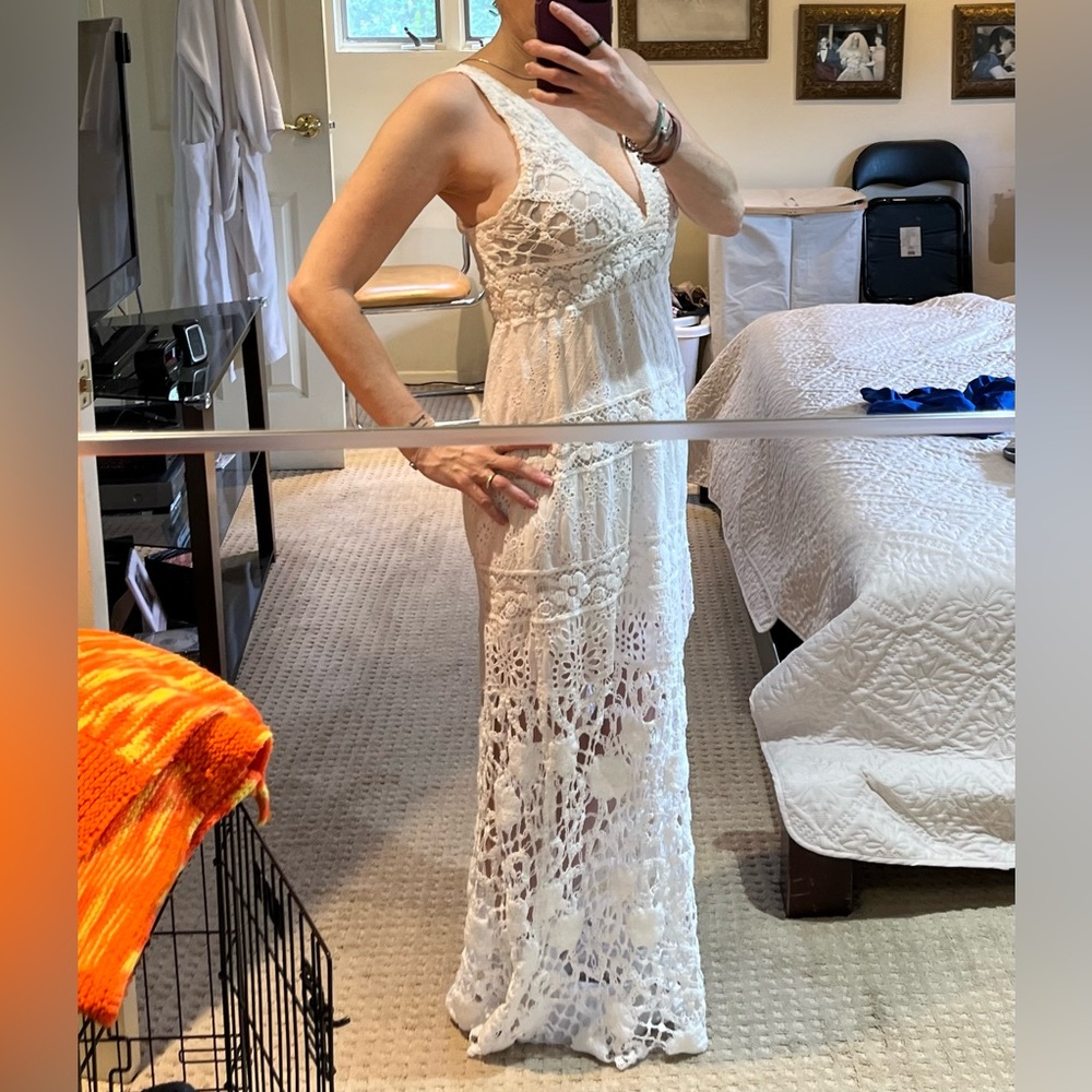 Temptation Positano Lace V Neck Floral Maxi Dress. - Picture 2 of 12